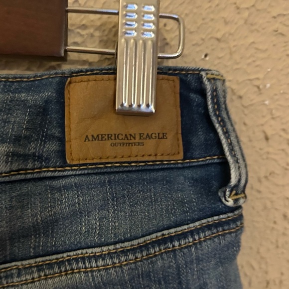 American Eagle Outfitters Next Level Stretch X Distressed Jean Shorts Size 12 - Picture 3 of 10